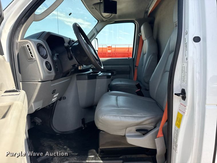 image for item EG6012 2018 Ford E450 Super Duty  refrigerated truck