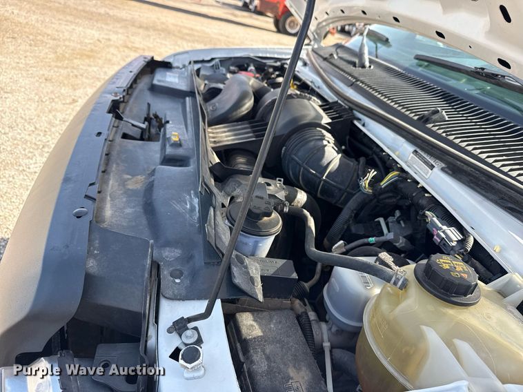 image for item EG6012 2018 Ford E450 Super Duty  refrigerated truck