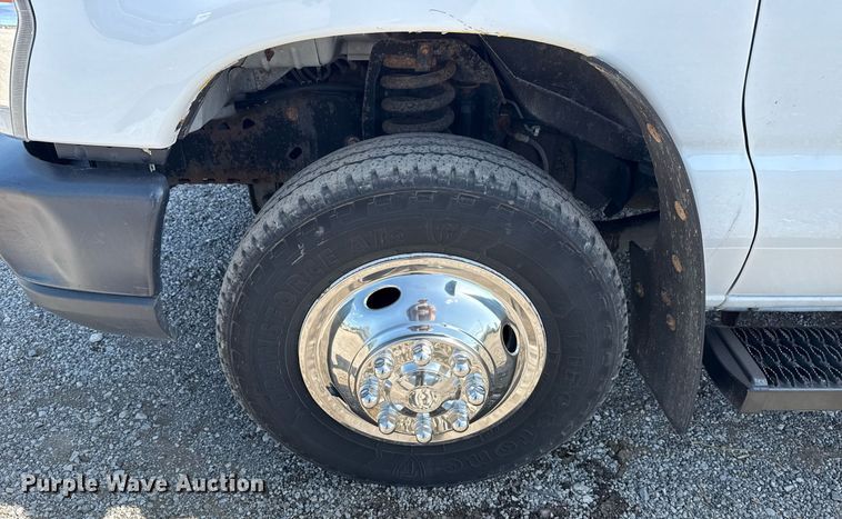 image for item EG6012 2018 Ford E450 Super Duty  refrigerated truck