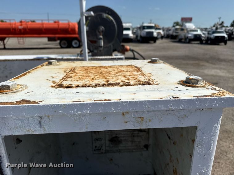 image for item EG6013 2013 Ford F550 Crew Cab flatbed truck