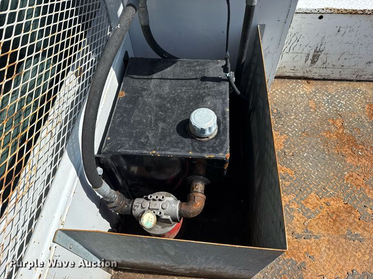 image for item EG6013 2013 Ford F550 Crew Cab flatbed truck