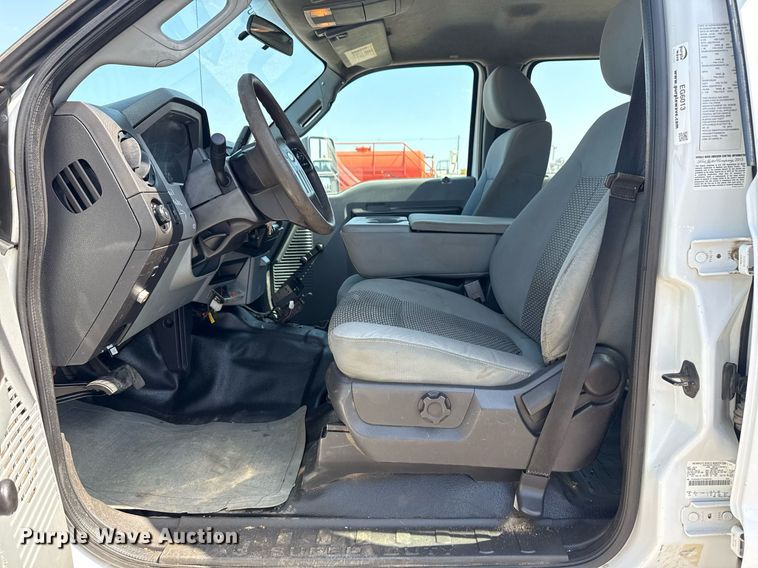 image for item EG6013 2013 Ford F550 Crew Cab flatbed truck