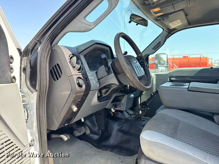 image for item EG6013 2013 Ford F550 Crew Cab flatbed truck