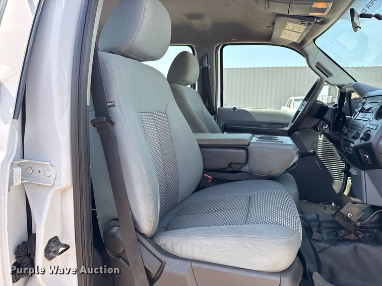 image for item EG6013 2013 Ford F550 Crew Cab flatbed truck