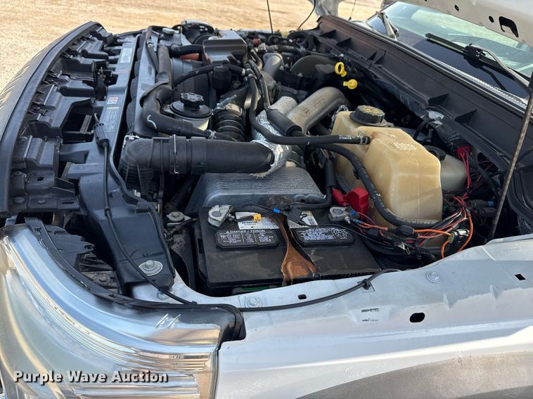 image for item EG6013 2013 Ford F550 Crew Cab flatbed truck