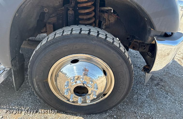 image for item EG6013 2013 Ford F550 Crew Cab flatbed truck