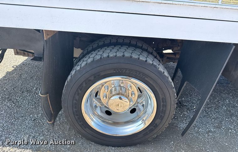 image for item EG6013 2013 Ford F550 Crew Cab flatbed truck