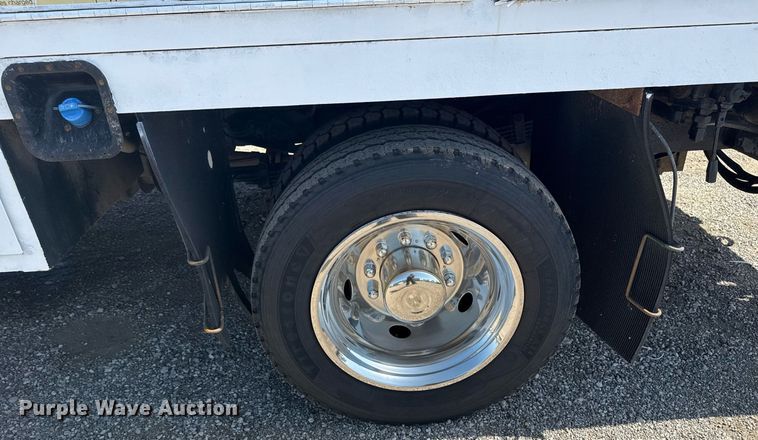 image for item EG6013 2013 Ford F550 Crew Cab flatbed truck