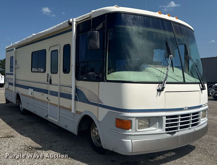 image for item EG6019 1994 SeaBreeze Chevrolet P30 RV