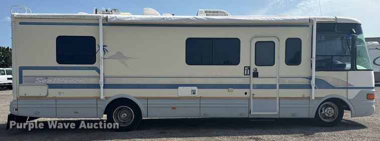 image for item EG6019 1994 SeaBreeze Chevrolet P30 RV