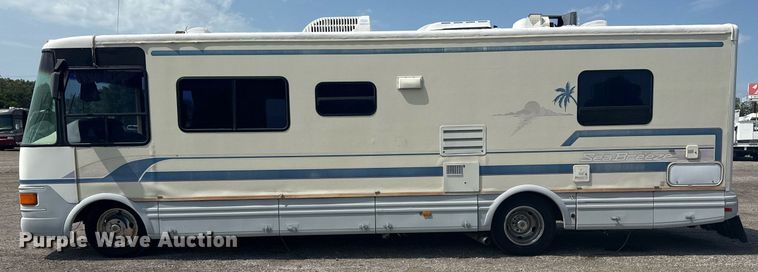 image for item EG6019 1994 SeaBreeze Chevrolet P30 RV