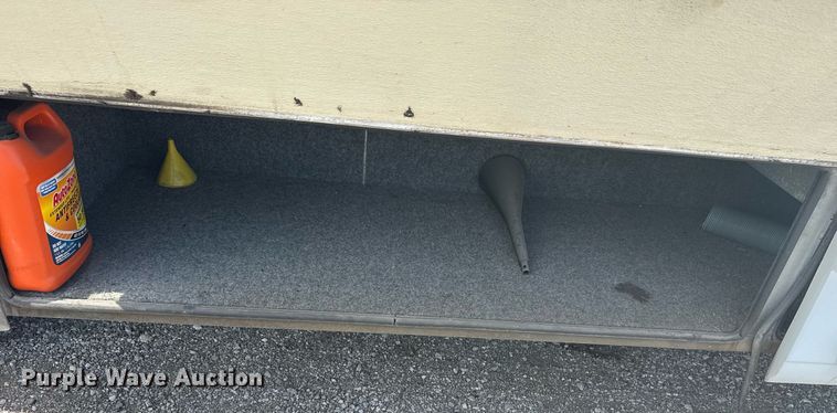 image for item EG6019 1994 SeaBreeze Chevrolet P30 RV