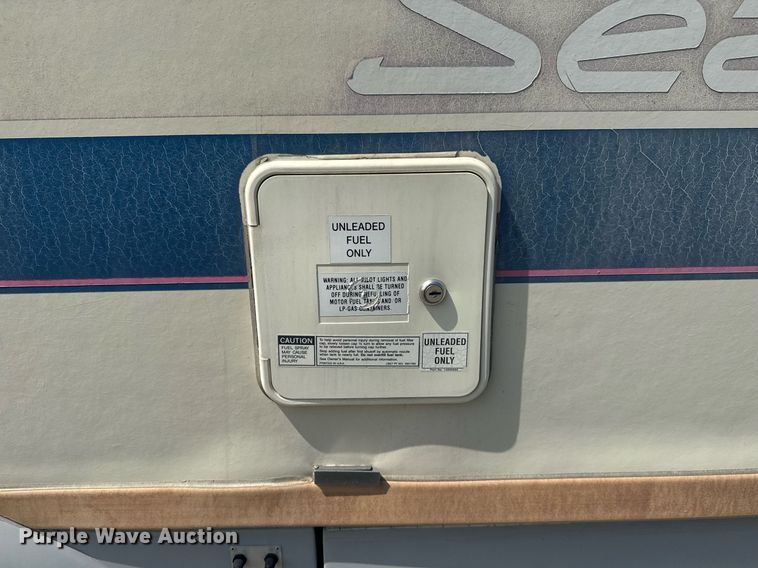 image for item EG6019 1994 SeaBreeze Chevrolet P30 RV
