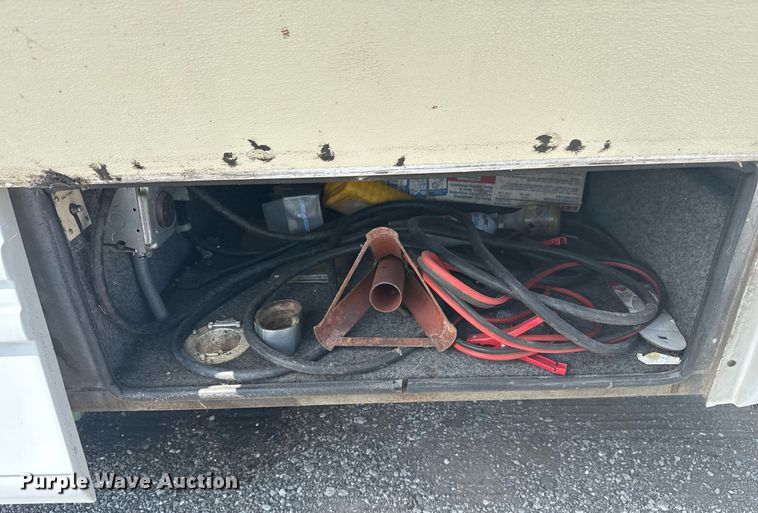image for item EG6019 1994 SeaBreeze Chevrolet P30 RV