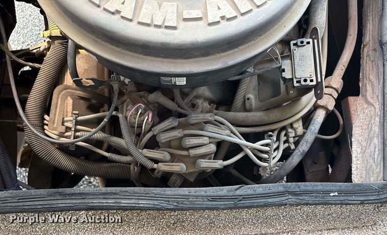 image for item EG6019 1994 SeaBreeze Chevrolet P30 RV