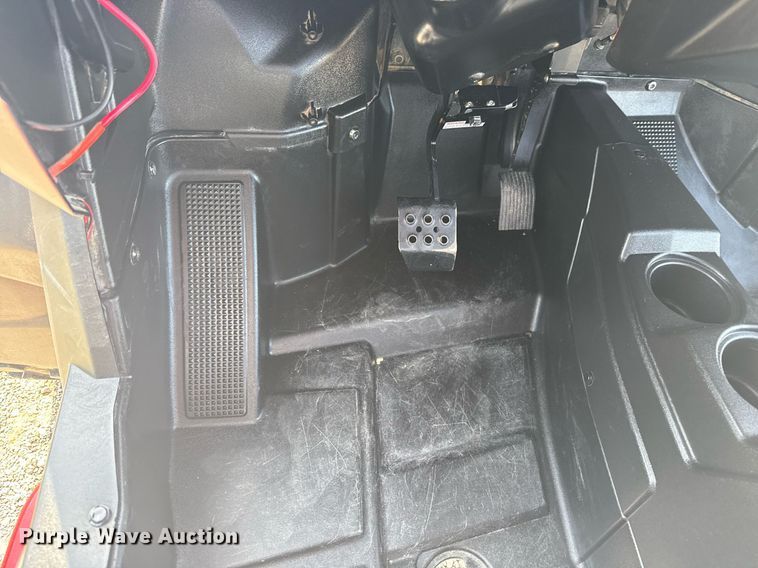 image for item EG6020 2016 Polaris Razor XP 1000 utility vehicle