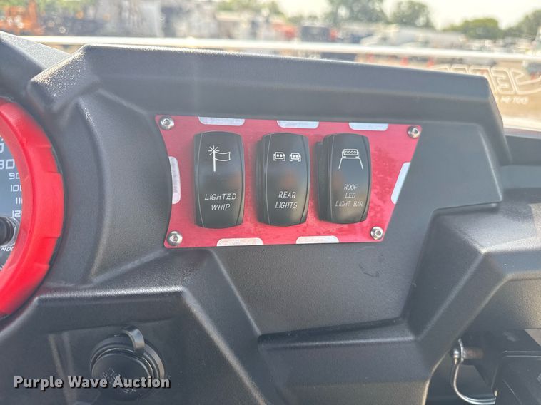 image for item EG6020 2016 Polaris Razor XP 1000 utility vehicle