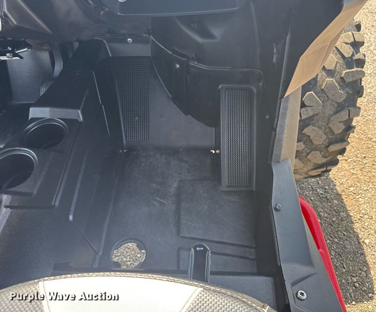 image for item EG6020 2016 Polaris Razor XP 1000 utility vehicle