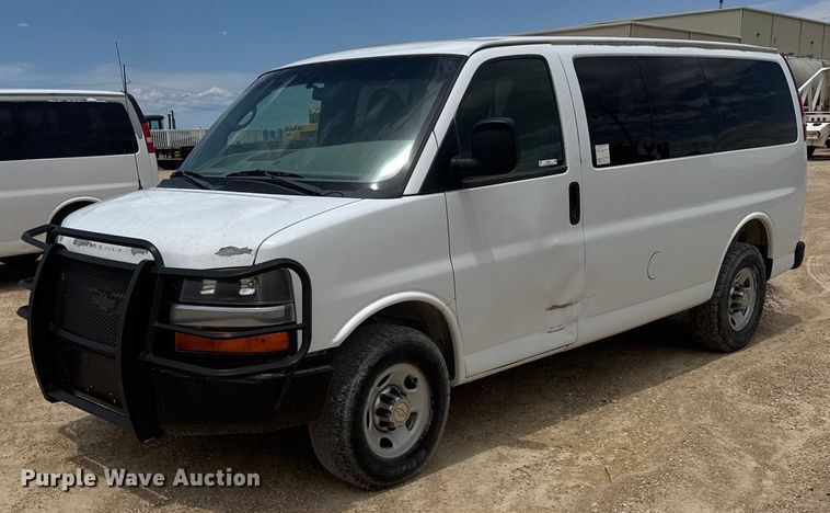 image for item EG6643 2012 Chevrolet Express 3500  van