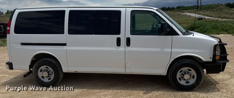 image for item EG6643 2012 Chevrolet Express 3500  van