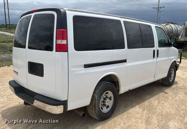 image for item EG6643 2012 Chevrolet Express 3500  van