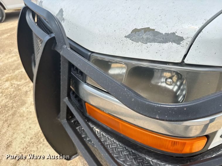 image for item EG6643 2012 Chevrolet Express 3500  van