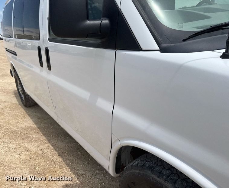 image for item EG6643 2012 Chevrolet Express 3500  van