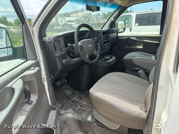 image for item EG6643 2012 Chevrolet Express 3500  van