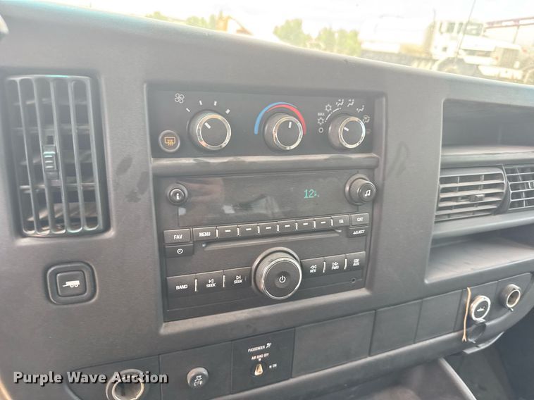 image for item EG6643 2012 Chevrolet Express 3500  van