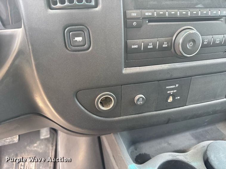 image for item EG6643 2012 Chevrolet Express 3500  van