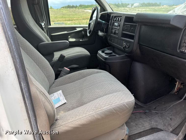 image for item EG6643 2012 Chevrolet Express 3500  van