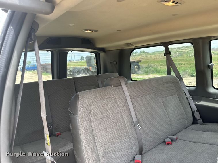 image for item EG6643 2012 Chevrolet Express 3500  van