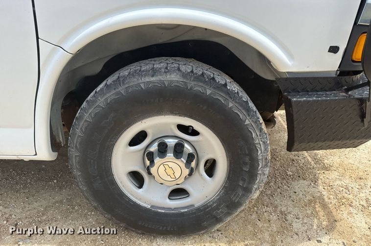 image for item EG6643 2012 Chevrolet Express 3500  van