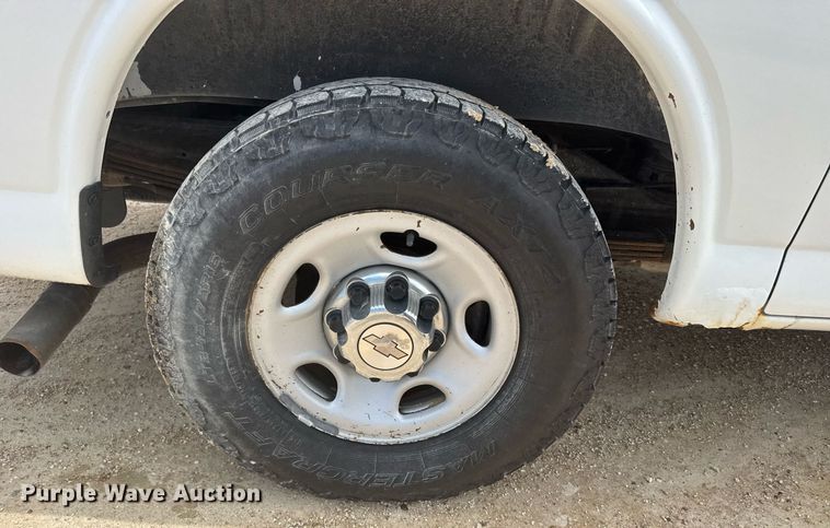 image for item EG6643 2012 Chevrolet Express 3500  van