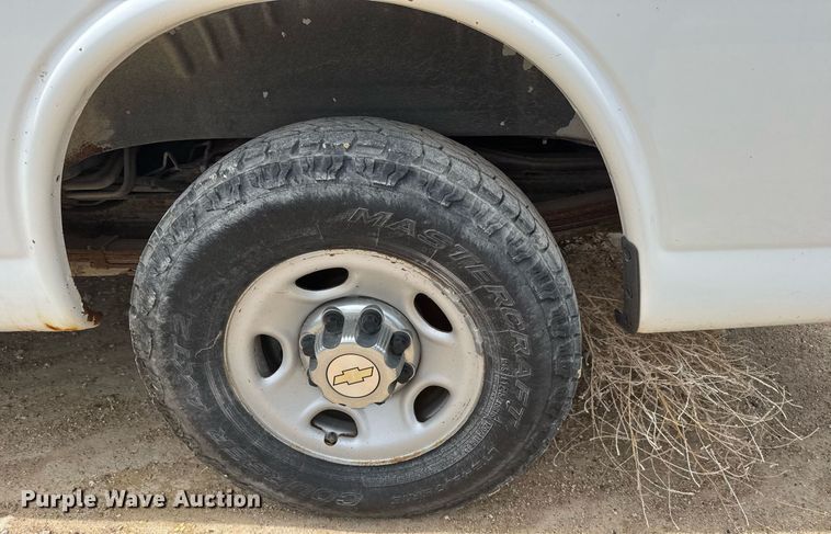 image for item EG6643 2012 Chevrolet Express 3500  van