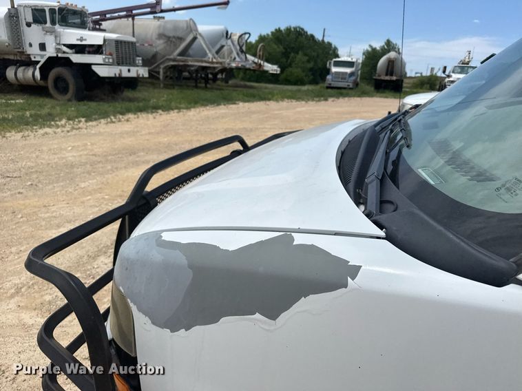 image for item EG6644 2011 Chevrolet Express 3500 van