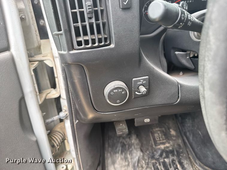 image for item EG6644 2011 Chevrolet Express 3500 van