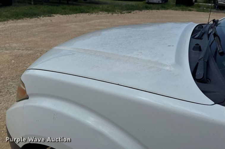 image for item EG6645 2014 Nissan Frontier King Cab pickup truck