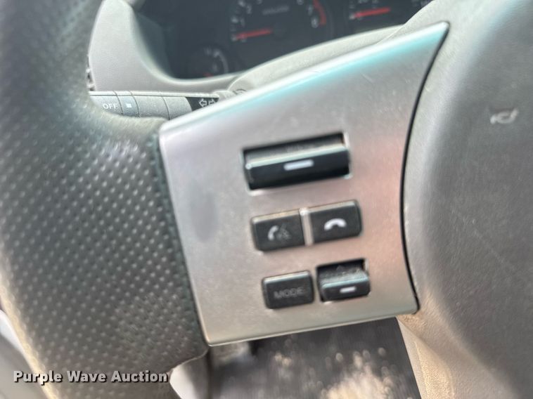 image for item EG6645 2014 Nissan Frontier King Cab pickup truck