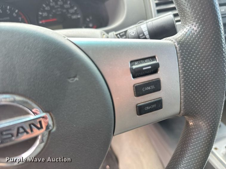 image for item EG6645 2014 Nissan Frontier King Cab pickup truck