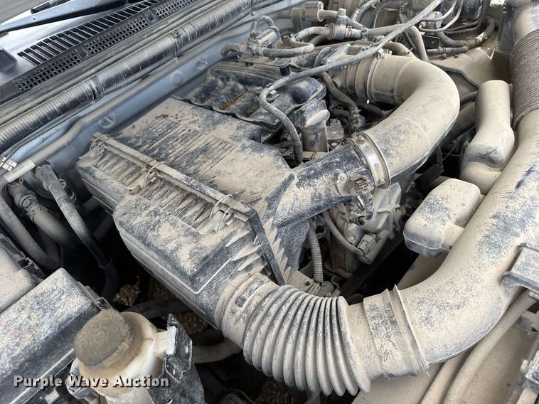 image for item EG6645 2014 Nissan Frontier King Cab pickup truck