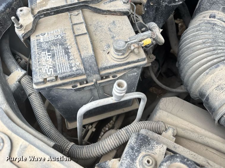 image for item EG6645 2014 Nissan Frontier King Cab pickup truck