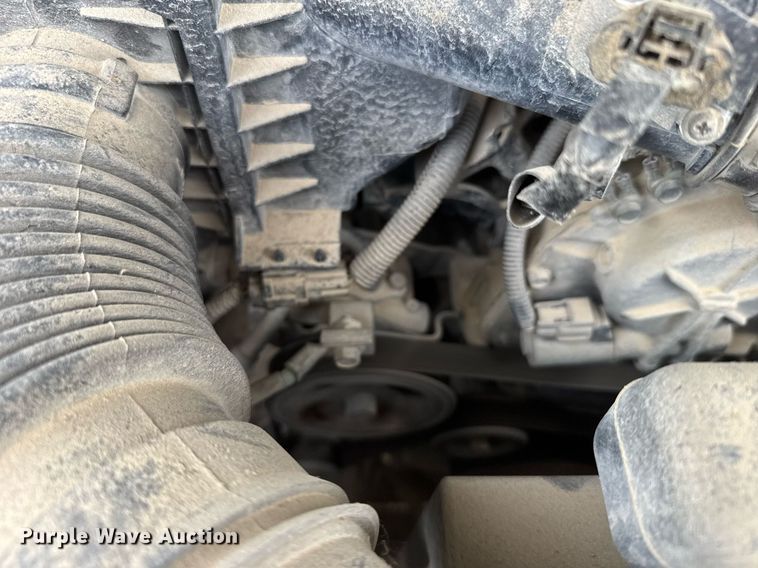 image for item EG6645 2014 Nissan Frontier King Cab pickup truck