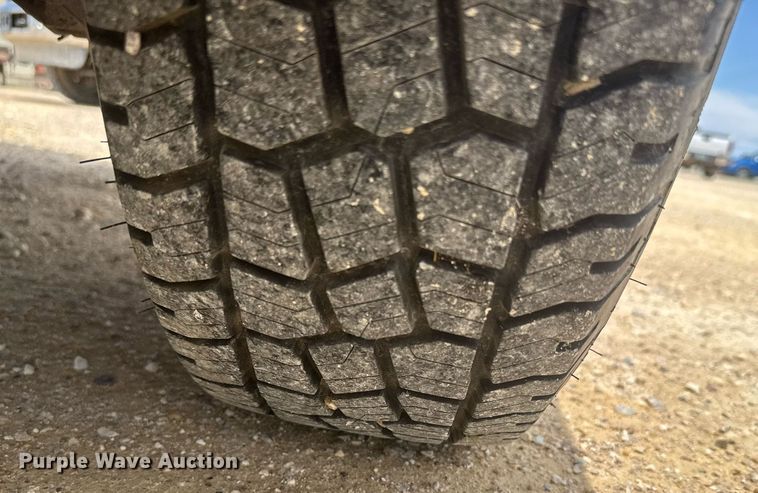 image for item EG6645 2014 Nissan Frontier King Cab pickup truck