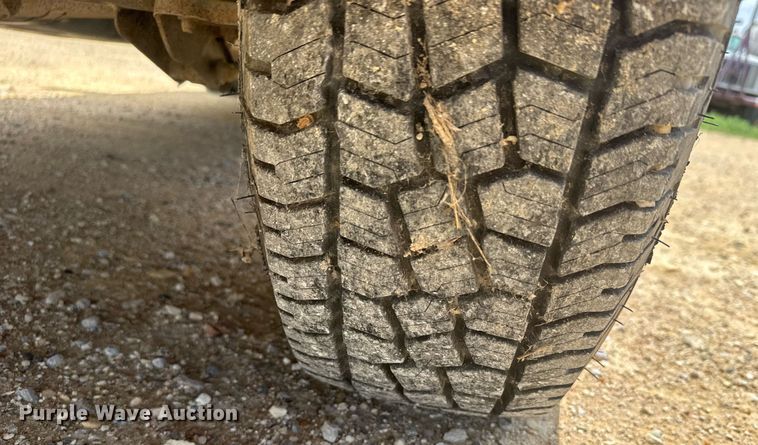 image for item EG6645 2014 Nissan Frontier King Cab pickup truck