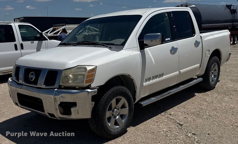 image for item EG6646 2006 Nissan Titan  Crew Cab pickup truck