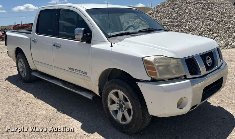 image for item EG6646 2006 Nissan Titan  Crew Cab pickup truck