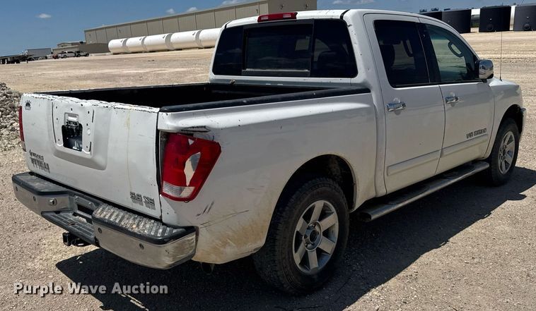 image for item EG6646 2006 Nissan Titan  Crew Cab pickup truck