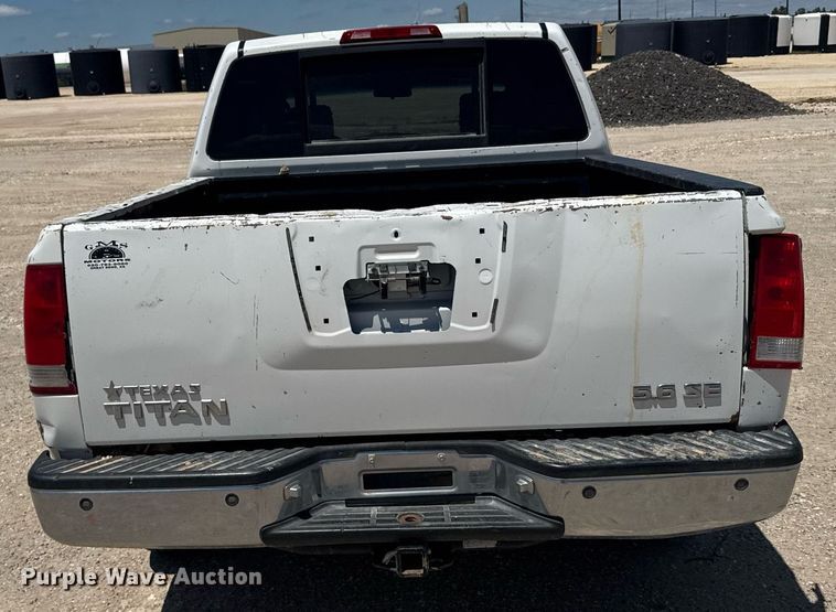 image for item EG6646 2006 Nissan Titan  Crew Cab pickup truck