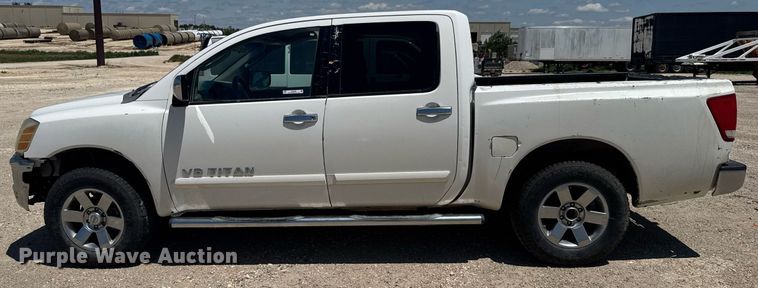 image for item EG6646 2006 Nissan Titan  Crew Cab pickup truck